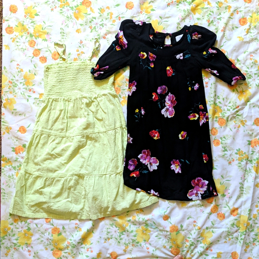 2 Old Navy little girls dresses, 6-7